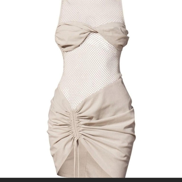 PrettyLittleThing Cream Bodycon Dress - Picture 3 of 5